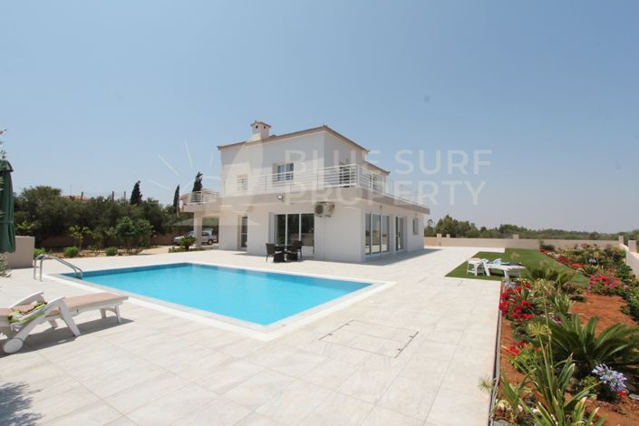 Image No.1-4 Bed Villa for sale