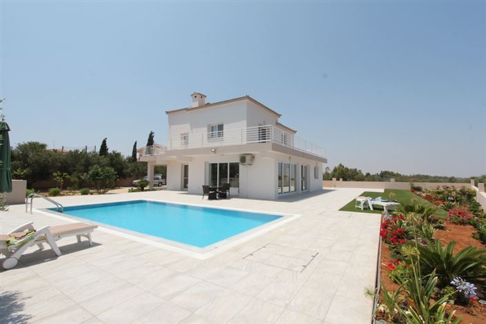 Image No.1-4 Bed Villa for sale