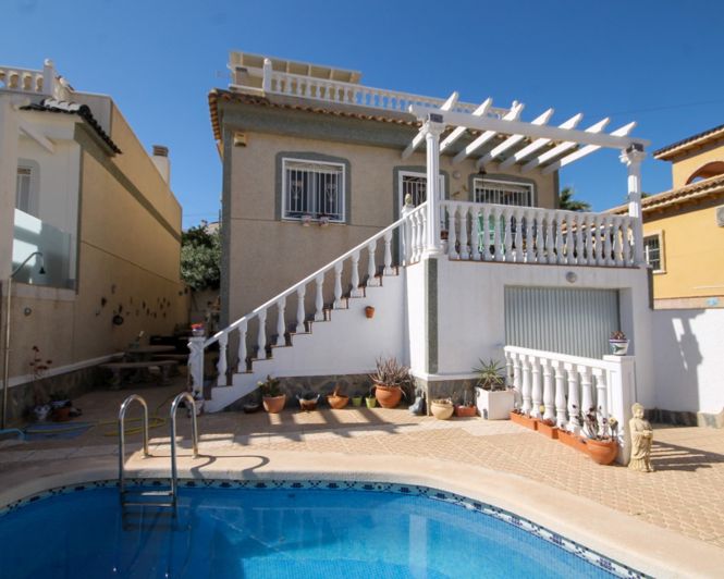 Image No.1-5 Bed Villa for sale