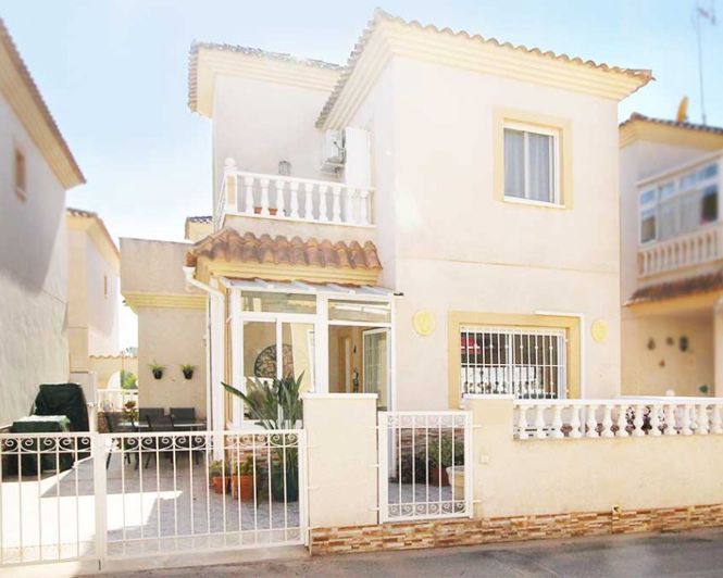 Image No.1-Villa de 3 chambres à vendre à Playa Flamenca