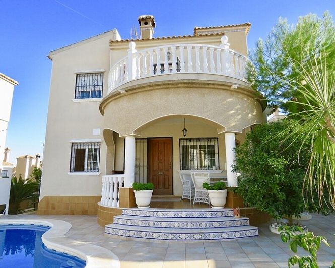 Image No.1-3 Bed Villa for sale