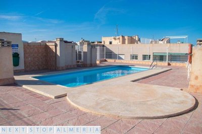 Roof top swimming pool