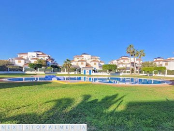 Communal swimming pool and gardens