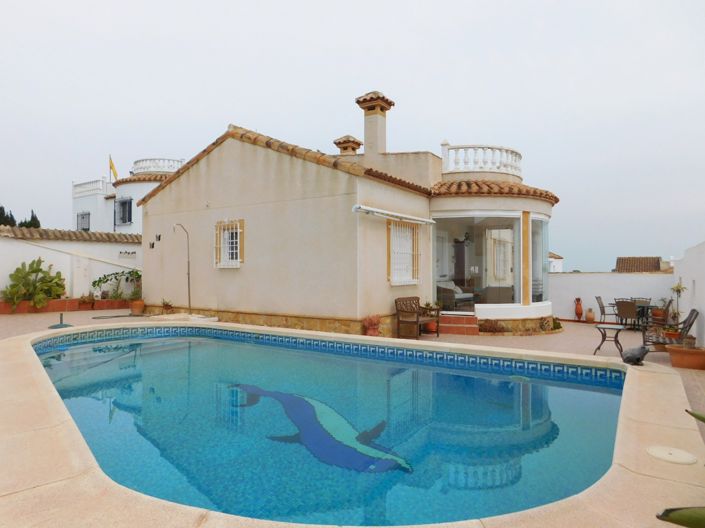 Image No.1-3 Bed Villa for sale