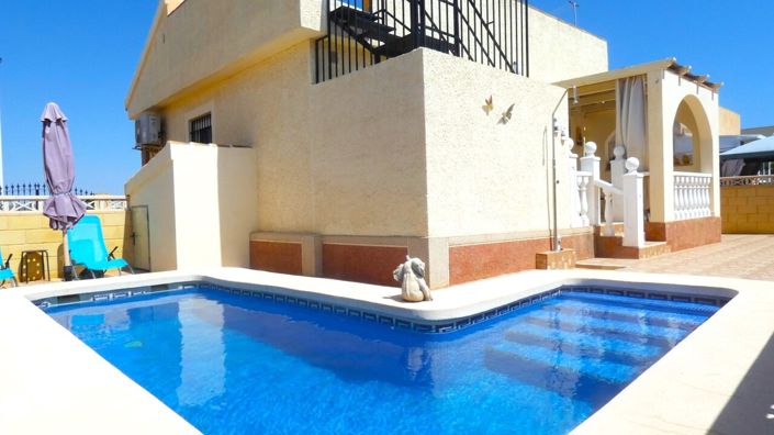 Image No.1-2 Bed Villa for sale