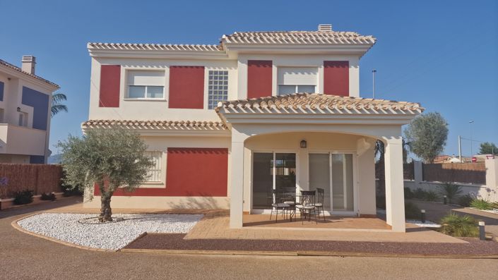 Image No.1-4 Bed Villa for sale