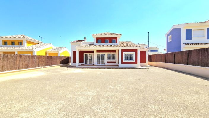 Image No.1-3 Bed Villa for sale