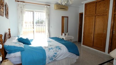 39120-villa-for-sale-in-camposol-2527546-larg