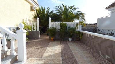 39122-semi-detached-villa-for-sale-in-camposo