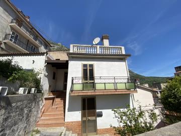 1 - Fara San Martino, Maison de ville