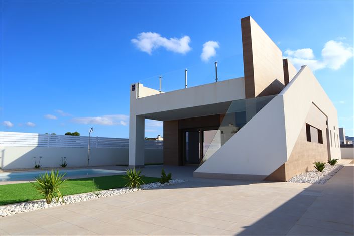 Image No.1-3 Bed Villa for sale