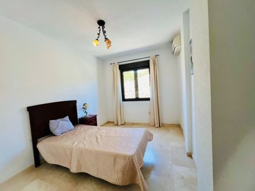 8392beautifulresaleapartmentinlasramblas16122