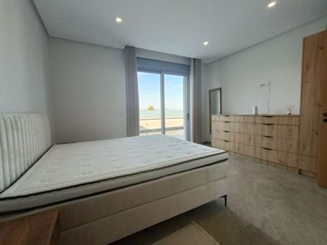 9942amazingmodernvillaforsale280225111242bed1