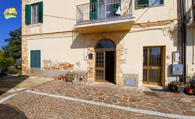 1 - Picciano, Townhouse