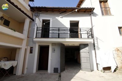 1 - Arsita, Townhouse