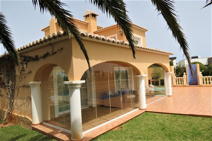 Image No.1-3 Bed Villa for sale