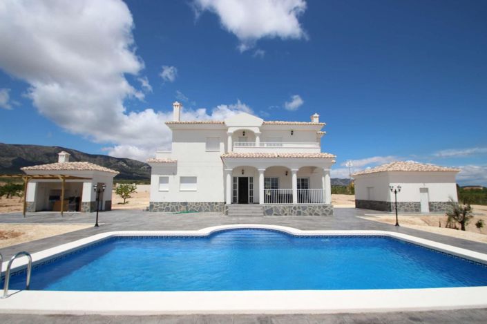 Image No.1-4 Bed Villa for sale