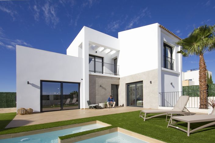 Image No.1-3 Bed Villa for sale