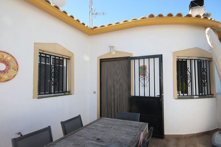 Image No.1-3 Bed Villa for sale