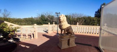 24560-villa-for-sale-in-pinoso-1410411-large