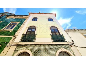 1 - Torres Vedras, Property