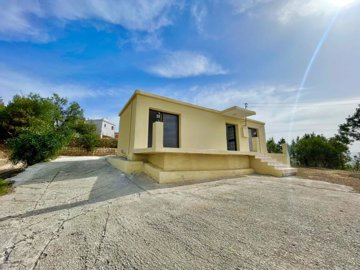 key-ready-bungalow-for-sale-paphos-cyprus1