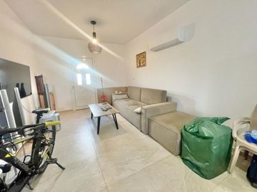 apartment-for-sale-good-condition-paphos-cypr