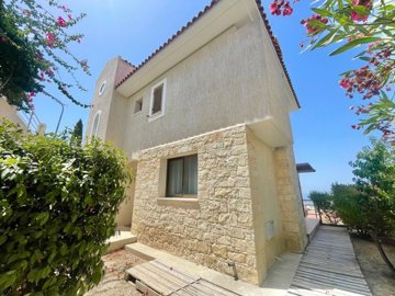 villa-for-sale-in-konia-paphos-cyprus1