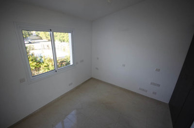 renovated-studio-x2-for-sale-paphos-cyprus2