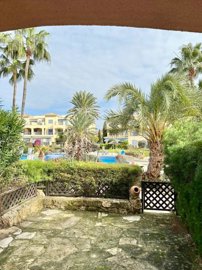 sea-side-apartment-for-sale-paphos-cyprus2