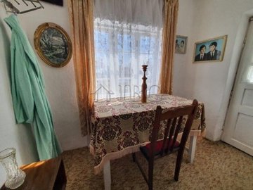 2-bed-house-near-the-sea-23