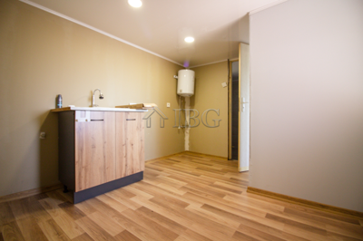 17207763831-bed-renovated-bungalow-with-big-g