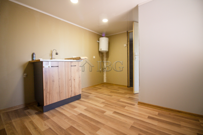 17207763851-bed-renovated-bungalow-with-big-g