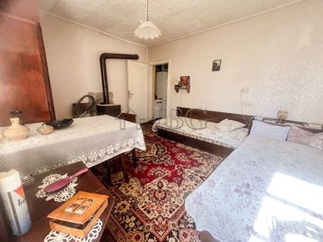 2-bedroom-house-with-garden-in-ruse-city-29