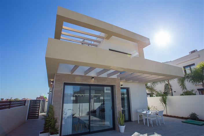 Image No.1-3 Bed Villa for sale