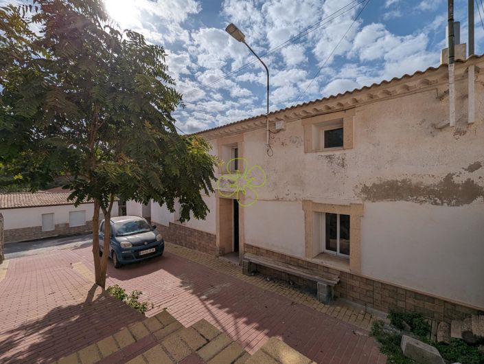 Image No.1-3 Bed Village House for sale