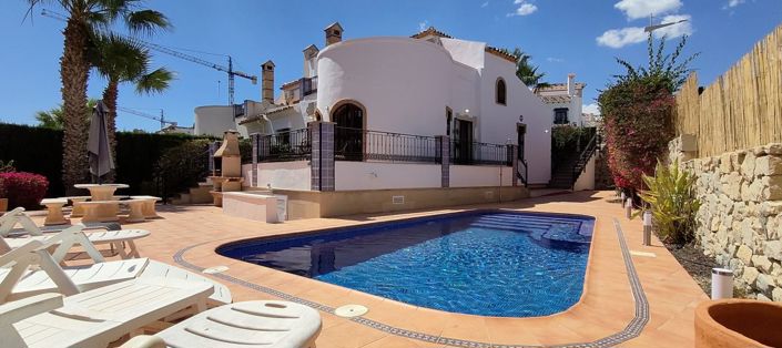 Image No.1-3 Bed Villa for sale