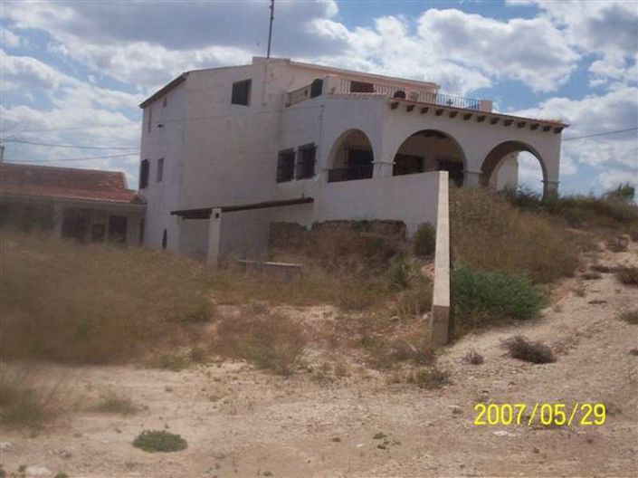 Image No.1-7 Bed Villa for sale