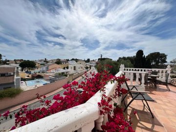 13905-villa-for-sale-in-los-balcones-42163073