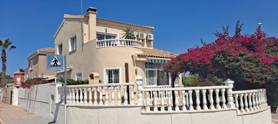 79610-villa-for-sale-in-pinar-de-campoverde-1