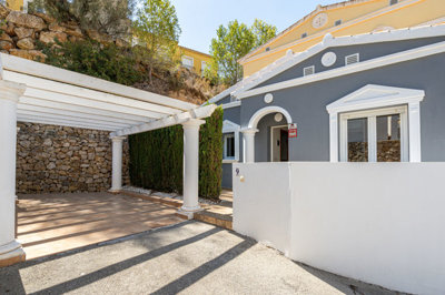 82027-villa-for-sale-in-calpe-19993969-large