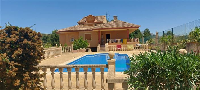 Image No.1-5 Bed Villa for sale