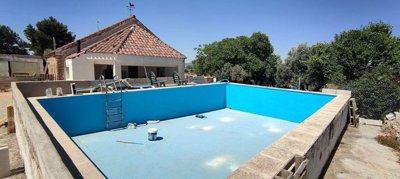 country-house-for-sale-in-yecla-2