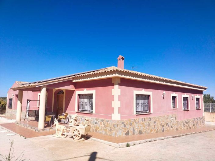 Image No.1-4 Bed Villa for sale