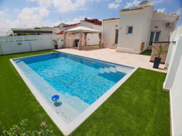 villa-for-sale-in-torrevieja-2