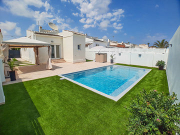 villa-for-sale-in-torrevieja-3