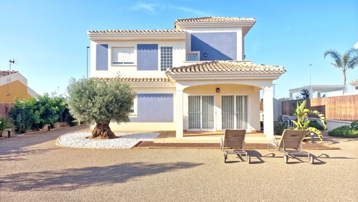 Image No.1-3 Bed Villa for sale