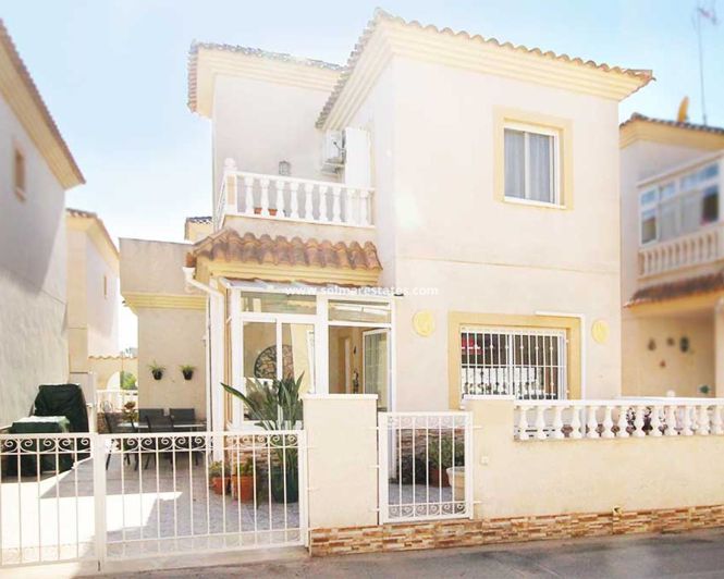 Image No.1-3 Bed Villa for sale