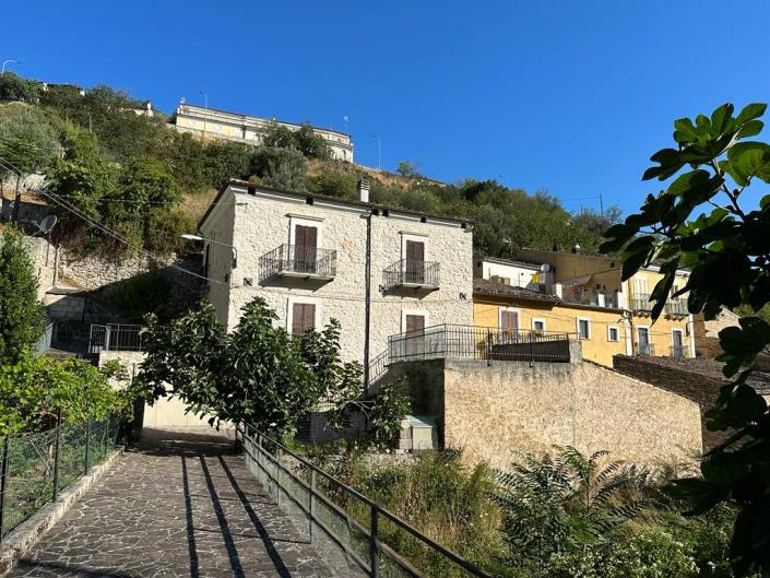 Image No.1-Maison de 2 chambres à vendre à Capestrano