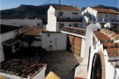 199-villa-for-sale-in-vinuela-11-large